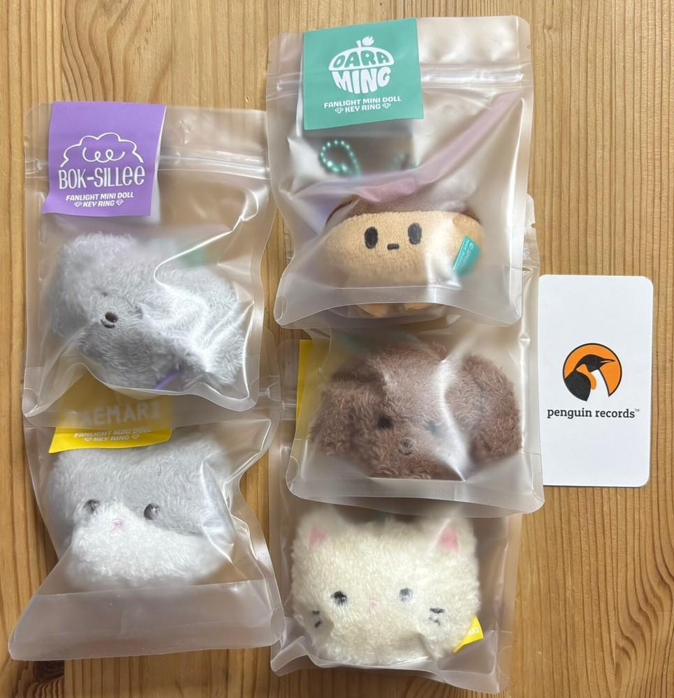 SHINee - FANLIGHT MINI DOLL KEY RING BRAND NEW SEALED