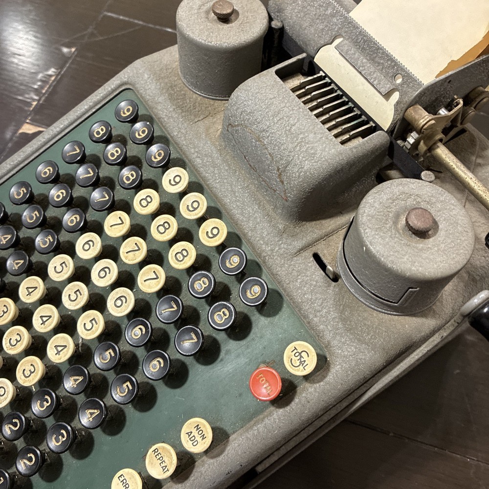 Antique 1925 Burroughs Portable Adding Machine Calculator Tape Register READ