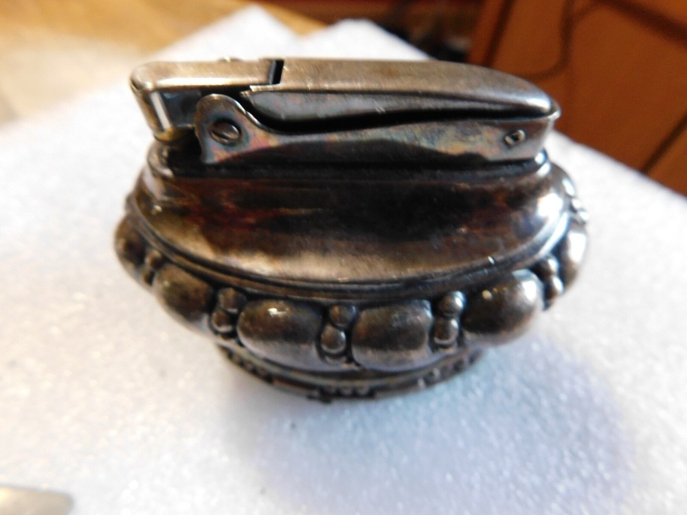 Vintage Ronson "Crown" Table Lighter