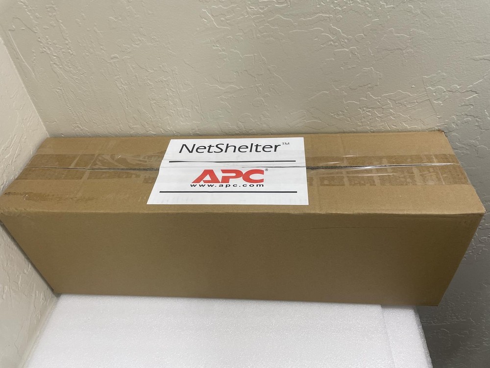 APC NETSHELTER AR8163ABLK PASS-THROUGH PARTITION