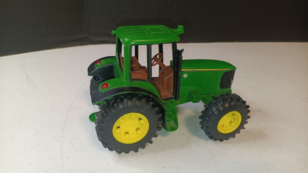 Die Cast Tractor Ertl John Deere 7220 No Front Loader Used