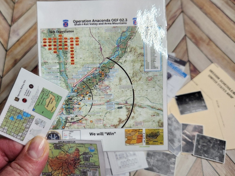 1/6 SCALE Mini US Army Brief for OEF Folders, Protractor, Maps, Envelope, & Docs