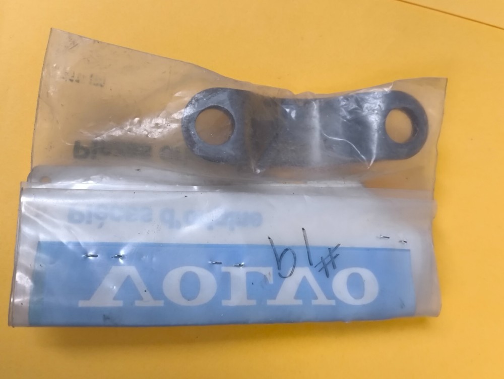VOLVO 8071370 STRAP