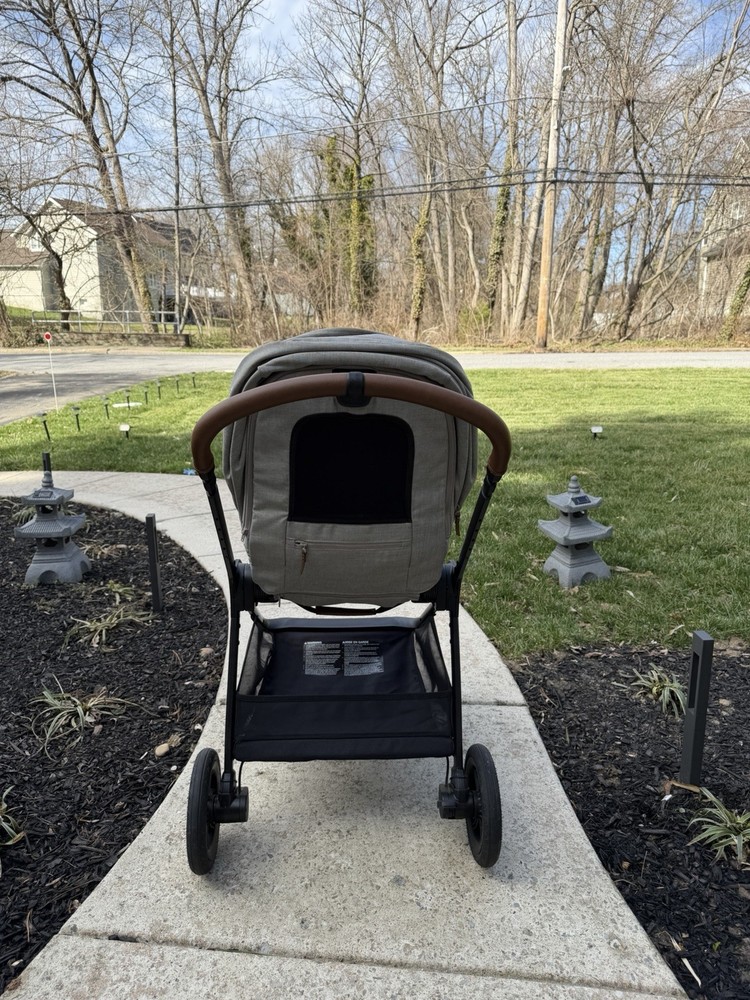 Nuna TRIV Stroller