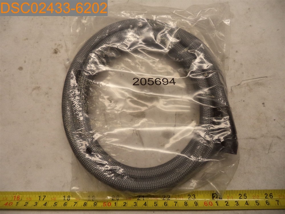 205694 Hose With Fittings
