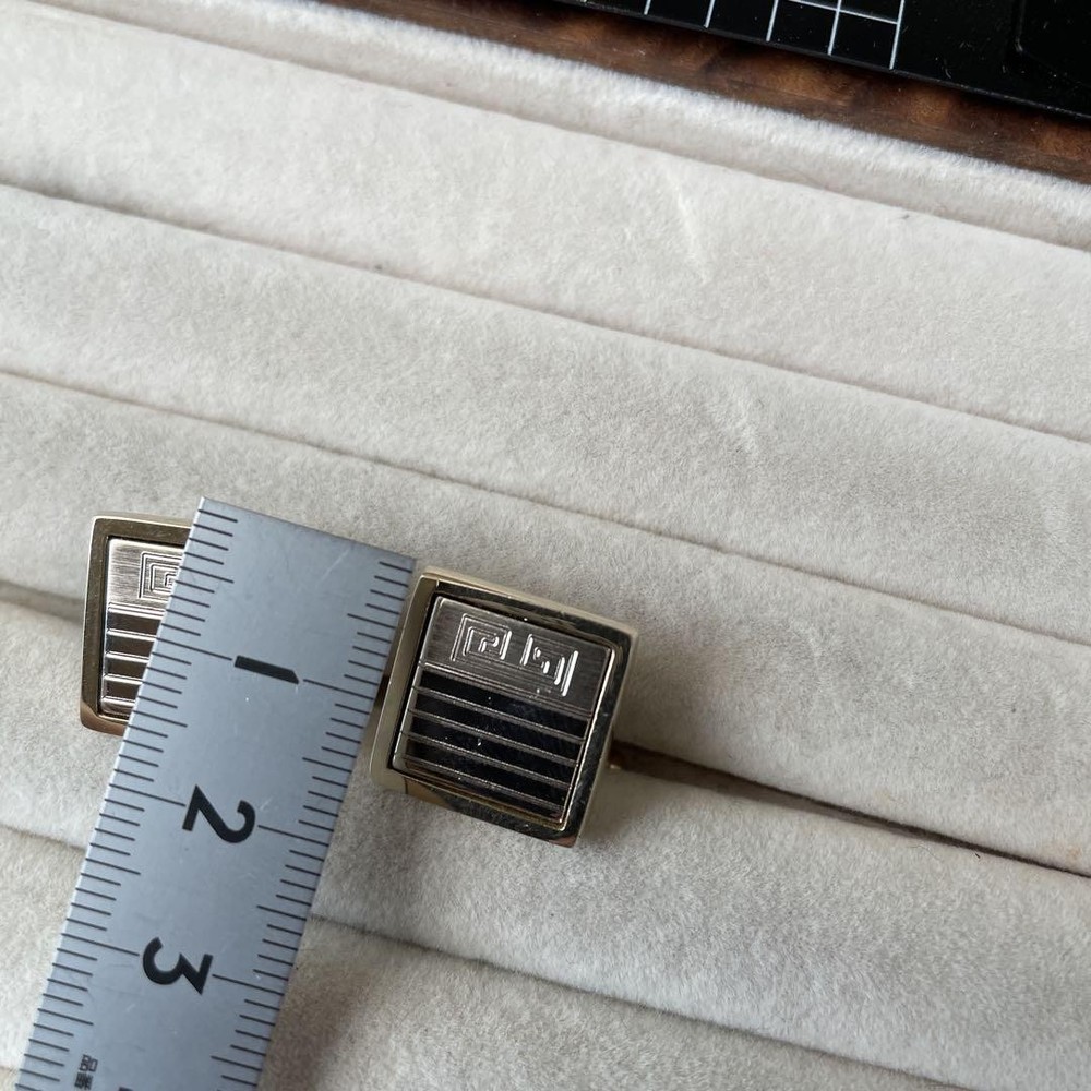GIVENCHY Cufflinks