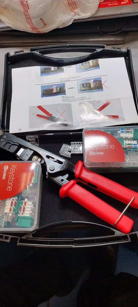 Everest Media Solutions Speed Termination Tool Set 45° Angled Keystone Jacks Red