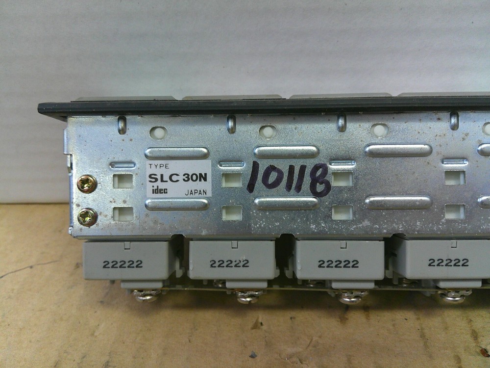 IDEC SLC 30N 8 LIGHT DC24V