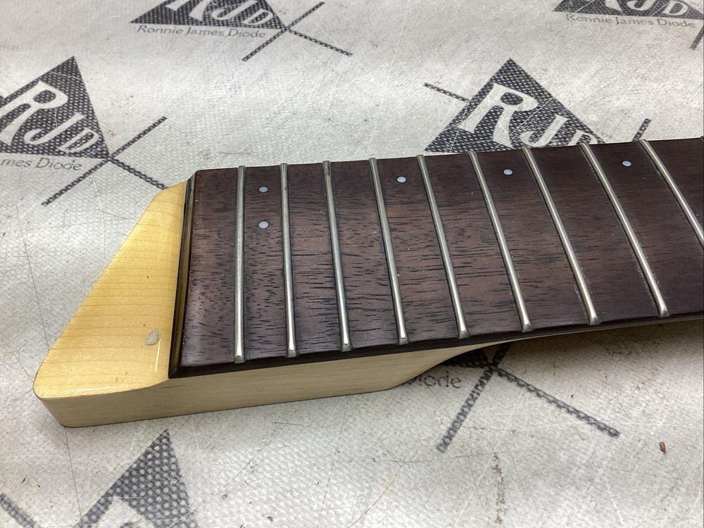 Sire Marcus Miller M7 Bass Guitar Neck 5 String