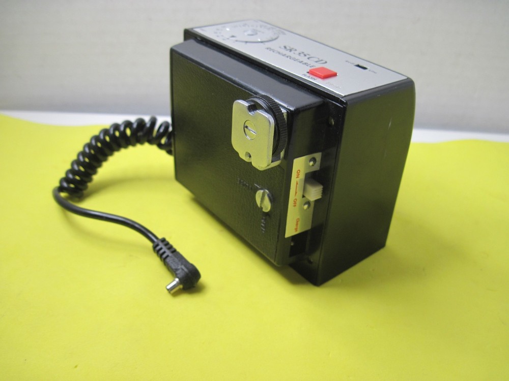 Vintage Gold Crest SR 35 CD Rechargeable Camera Flash