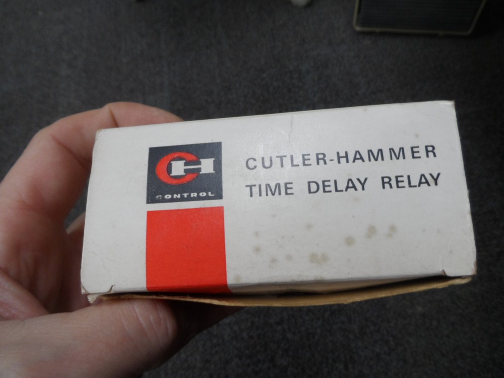 CUTLER HAMMER TIME DELAY RELAY 7080 K27