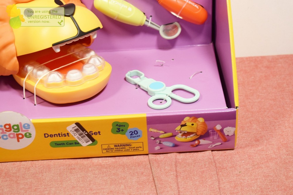 Gigglescape Dentist Play Set