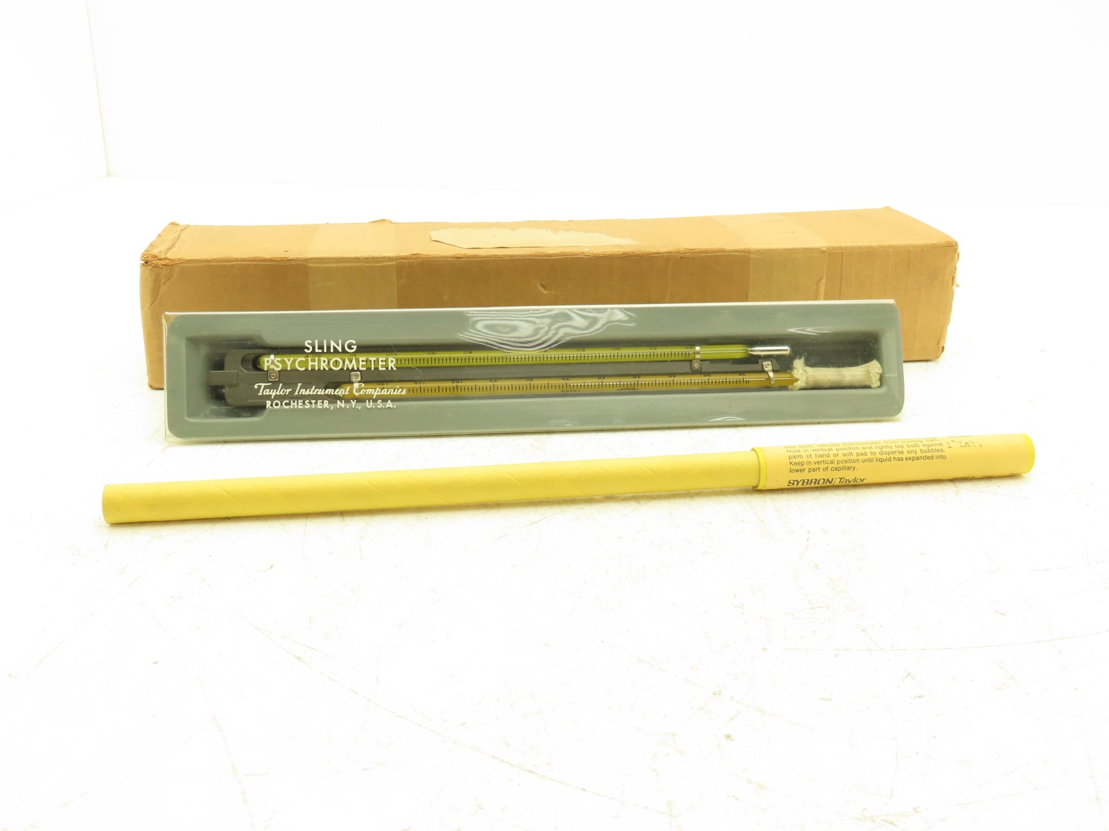 Taylor 1328A Sling Psychrometer Hygrometer Thermometer 9" Tubes 20-120° F