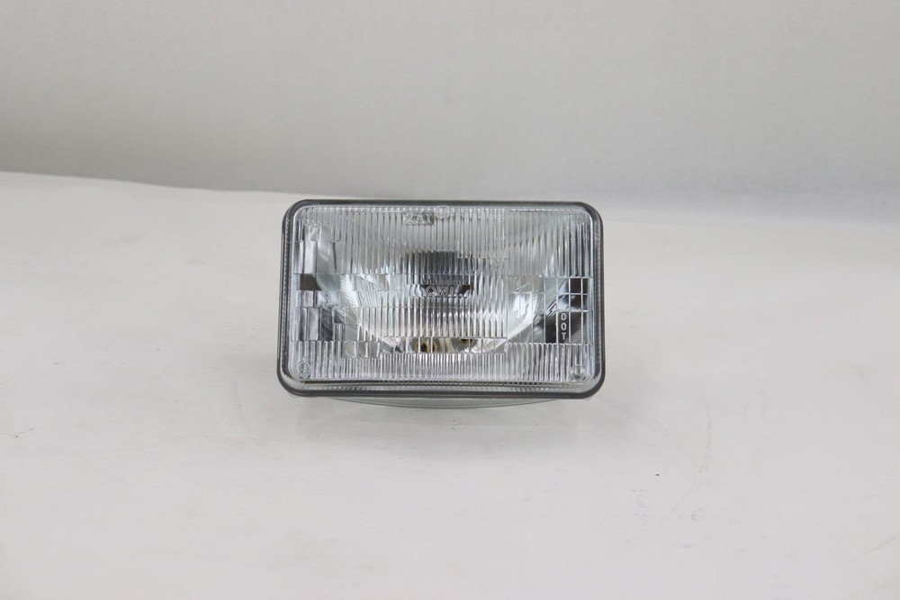 Peak Lighting Sealed Beam H4656