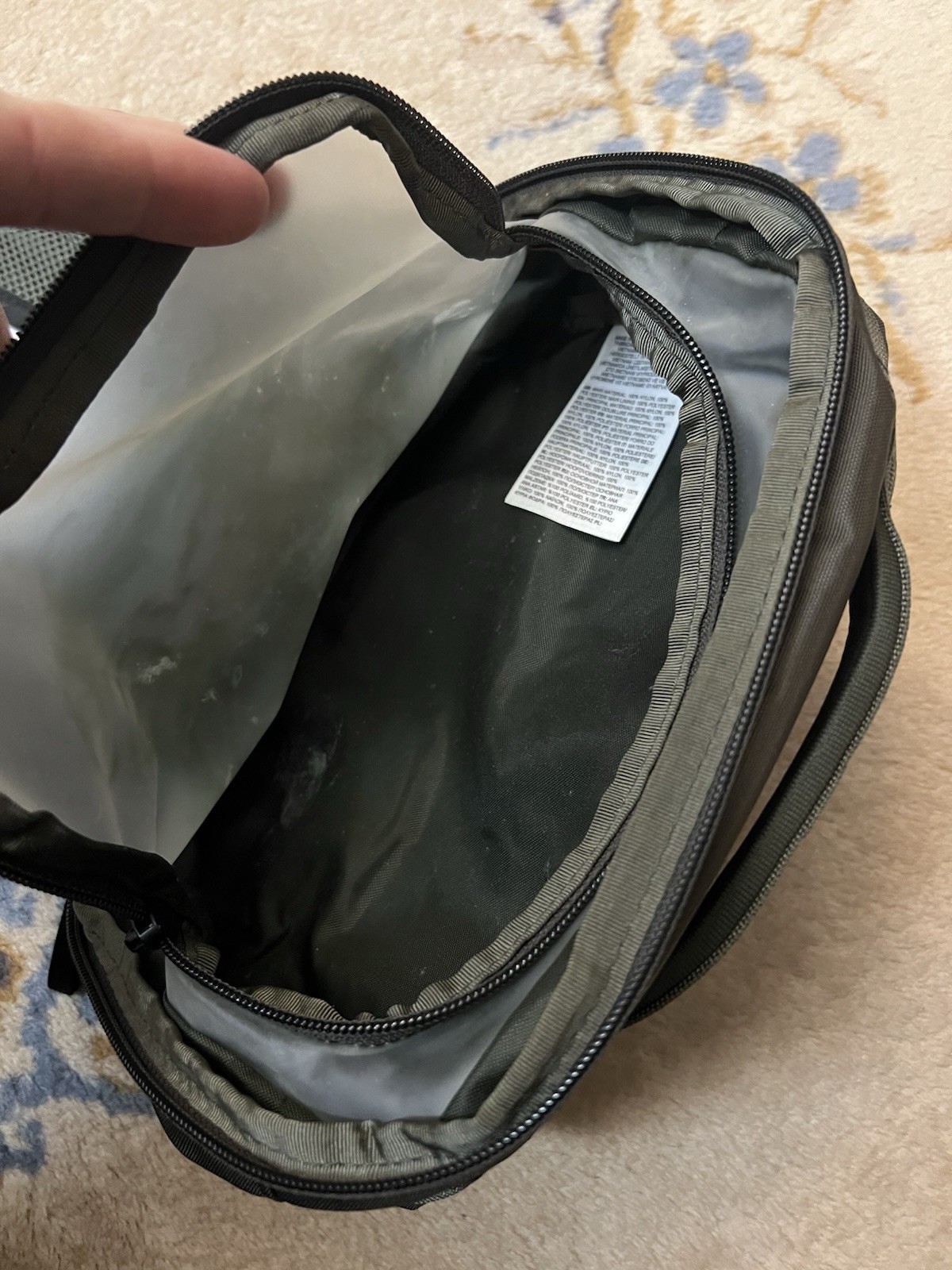 RARE Green The North Face Base Camp Voyager Unisex Toiletry Kit Bag Travel Hike