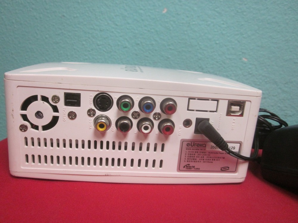 Ziplus Eureka MPEG4 Player Cinema & Opera Juke Box Video/Audio Player w Power