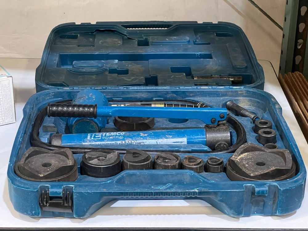 TEMCo TH0037 4" Hydraulic Knockout Punch Hole Cutter Set Missing 1/2" & 3" Die