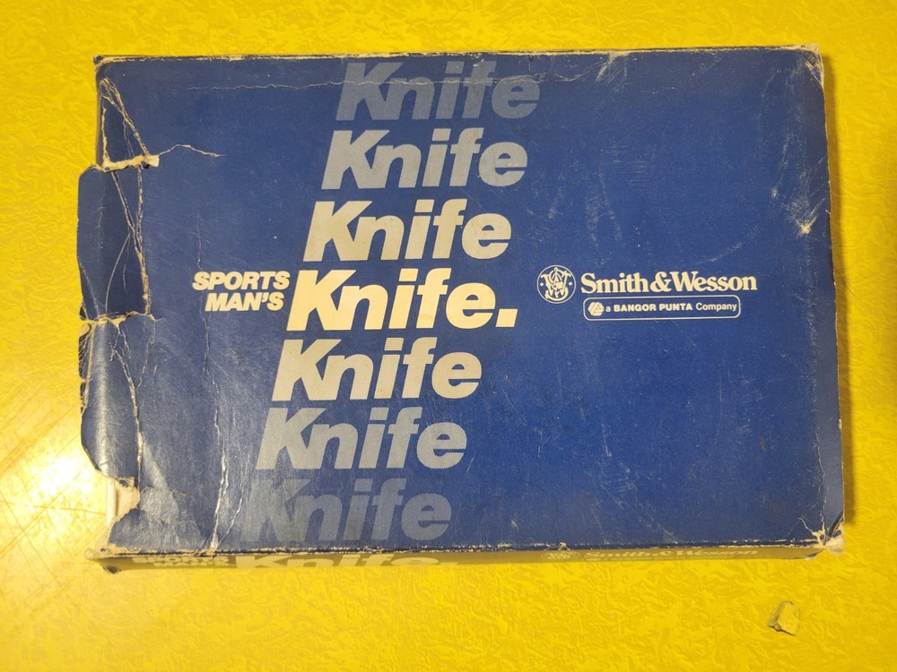Smith & Wesson Model 6042 Swing Blade Boot Knife