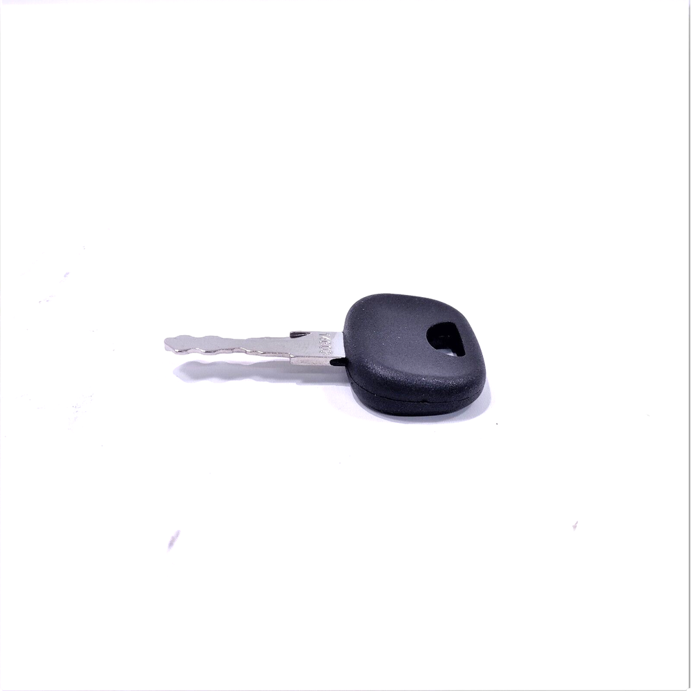 New HD key 14603 Fits Most Avant loaders