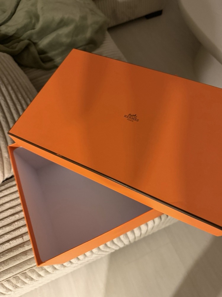 HERMES Authentic - Empty Shoes Box