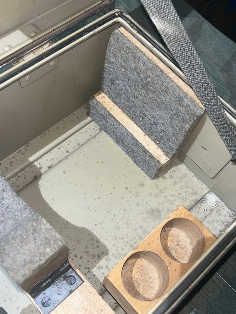 Original WW2 German Rangefinder Binoculars (Transit Case Only) Entfernungsmesser