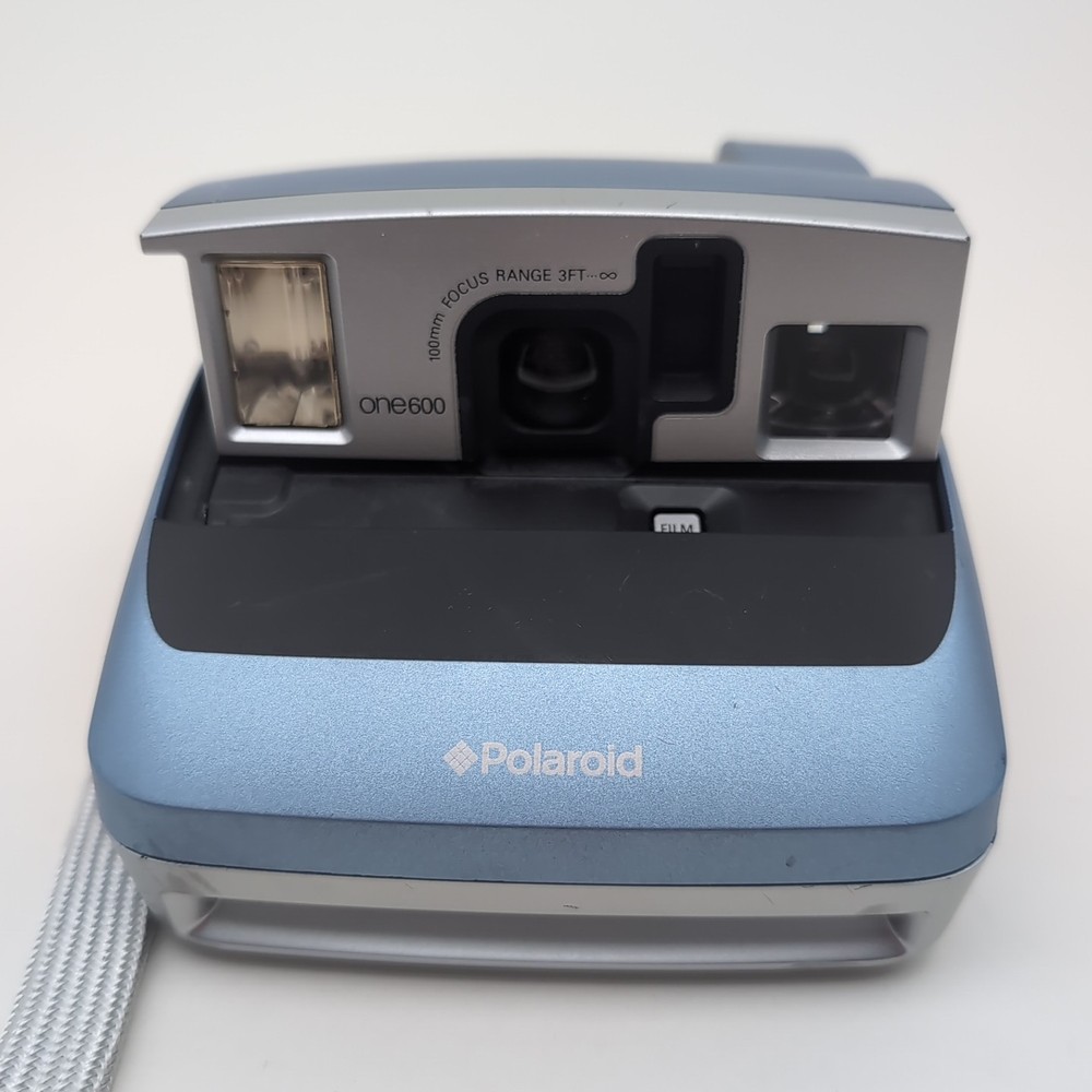 Polaroid One600 Silver Instant Film Flash Camera One 600 Great Shape Untested