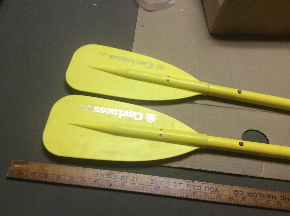 Pair CAVINESS 34” Yellow Plastic Take-Down Boat Paddle