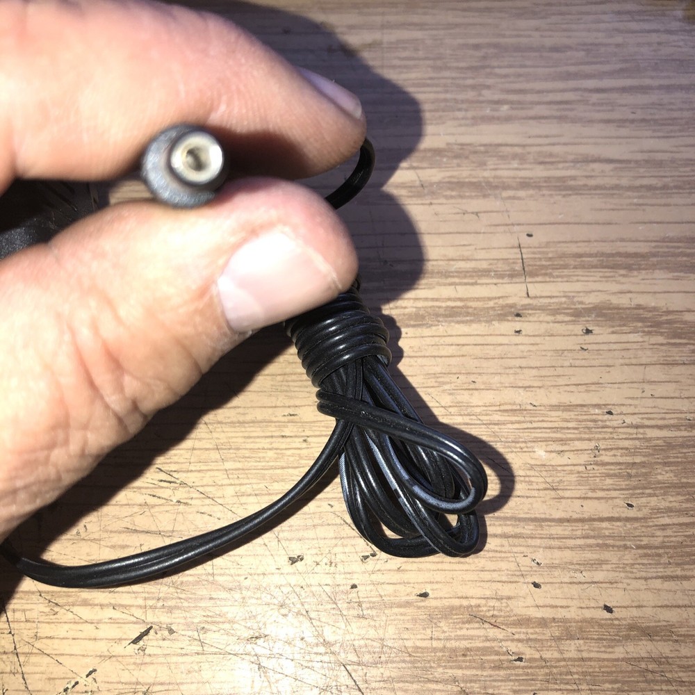 SWITCHING ADAPTER YL-41-090500D 9V 500mA