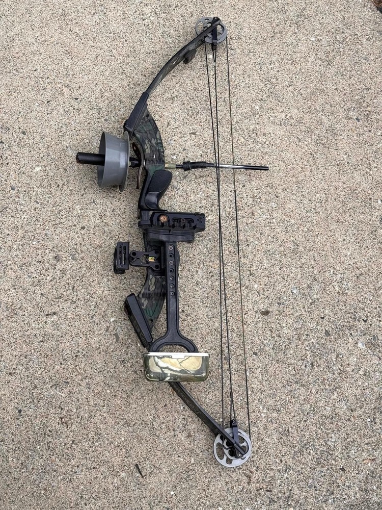 Carroll Intruder II Compound Bow Used