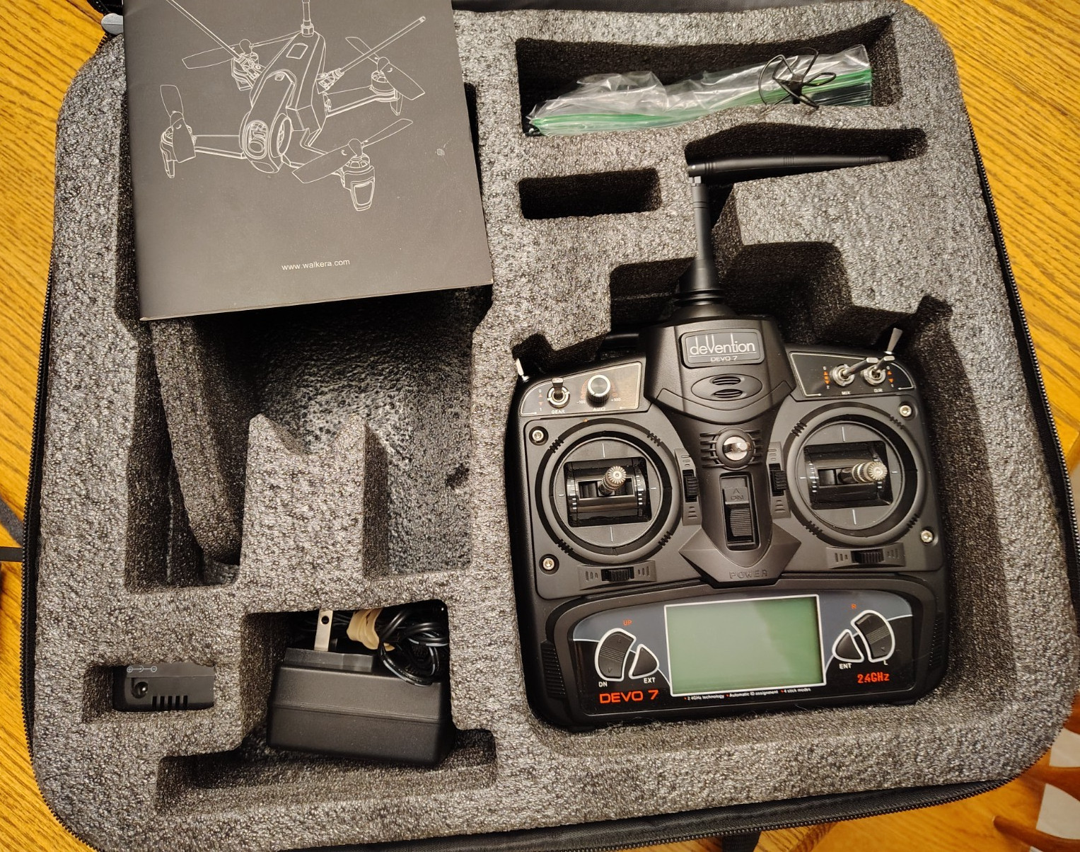 Walkera Controller, with case & extra blades (for a Rodeo 150 drone)