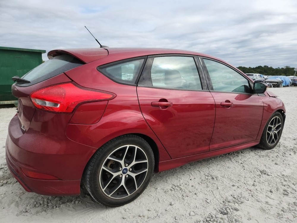 FOCUS 2015 Glove Box 4859930