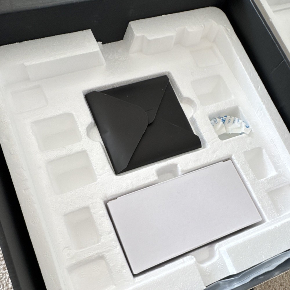 Native Instruments MASCHINE MK3 Sampler & Sequencer 16 Pad Built-in Effects