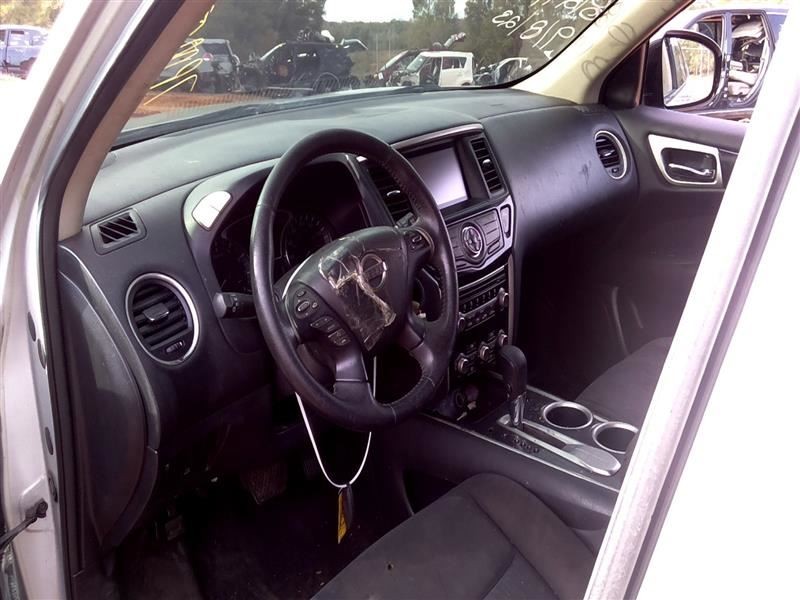 PATHFINDR 2013 High Mounted Stop Light 1044516601