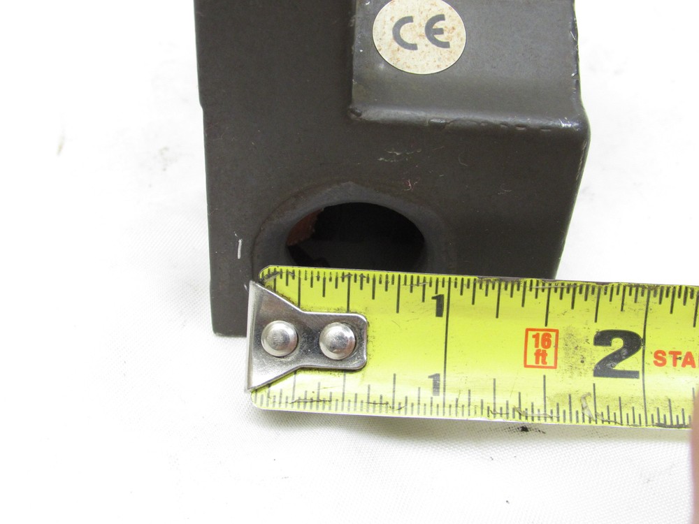 BALLUFF B3-D12-61-12 LIMIT SWITCH ***XLNT***