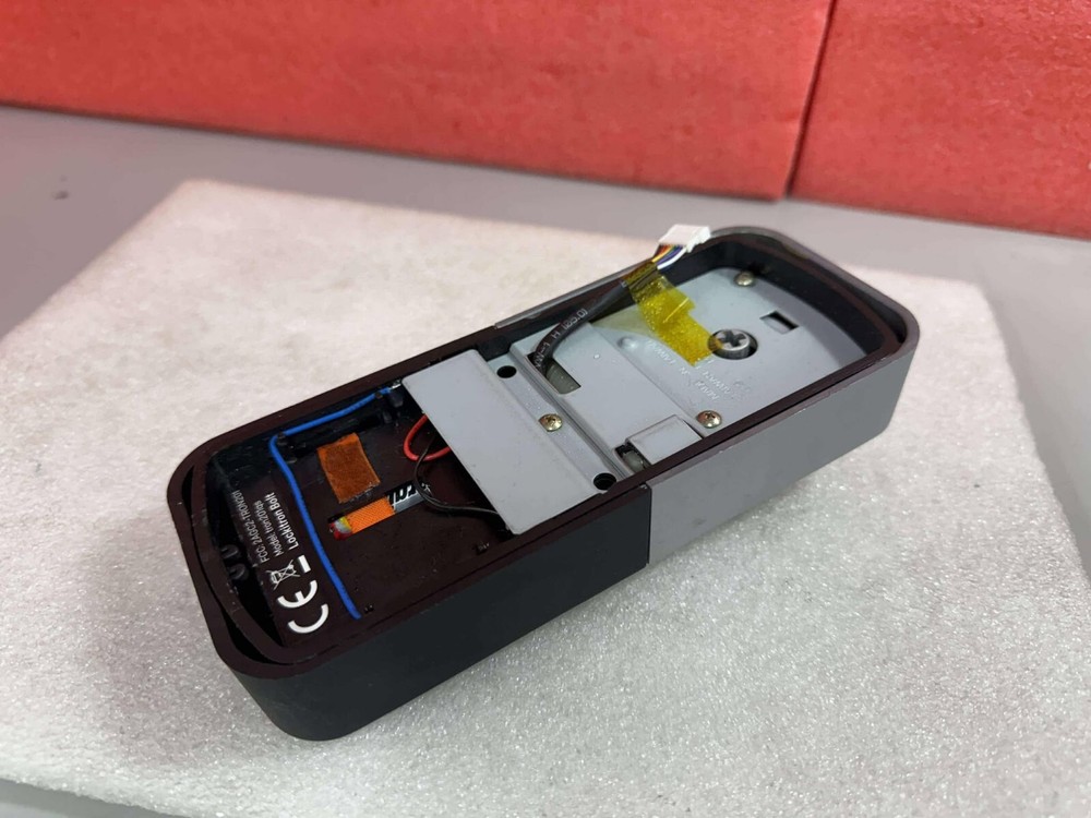LOCKITRON TRON201QS BOLT KEYLESS SMARTRPHONE DOOR LOCK