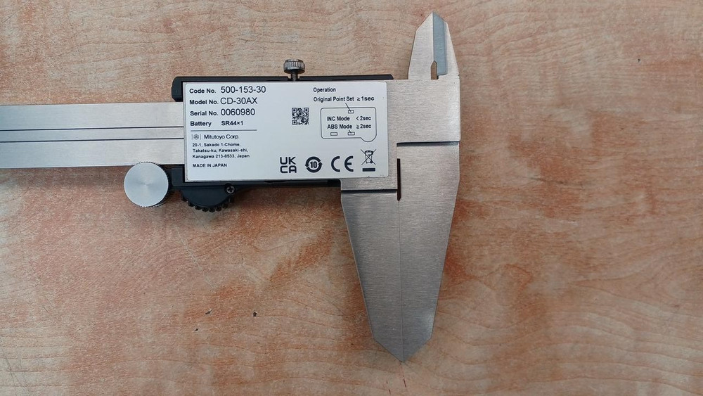 MITUTOYO CD-30AX Digital Caliper 0-300mm Absolute Encoder Japan Precision Tool