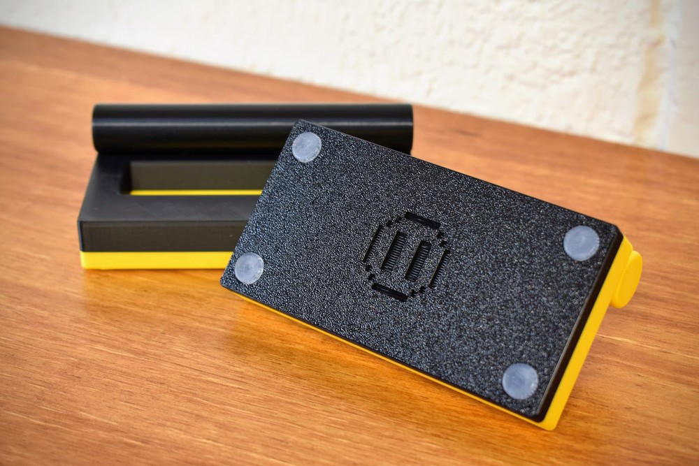 Analogue Pocket Colors Display Stand - 3D Printed