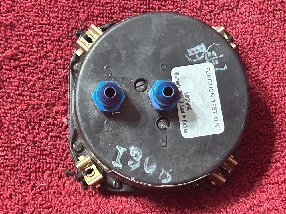 SIGMA TEK AIRSPEED INDICATOR P/N EA517326ACM