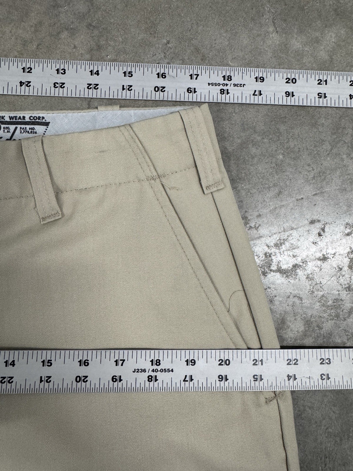 Vintage 1960s 1970s Workwear Slacks Trousers Men 35x30 Tan Sta-Prest Pants NEW