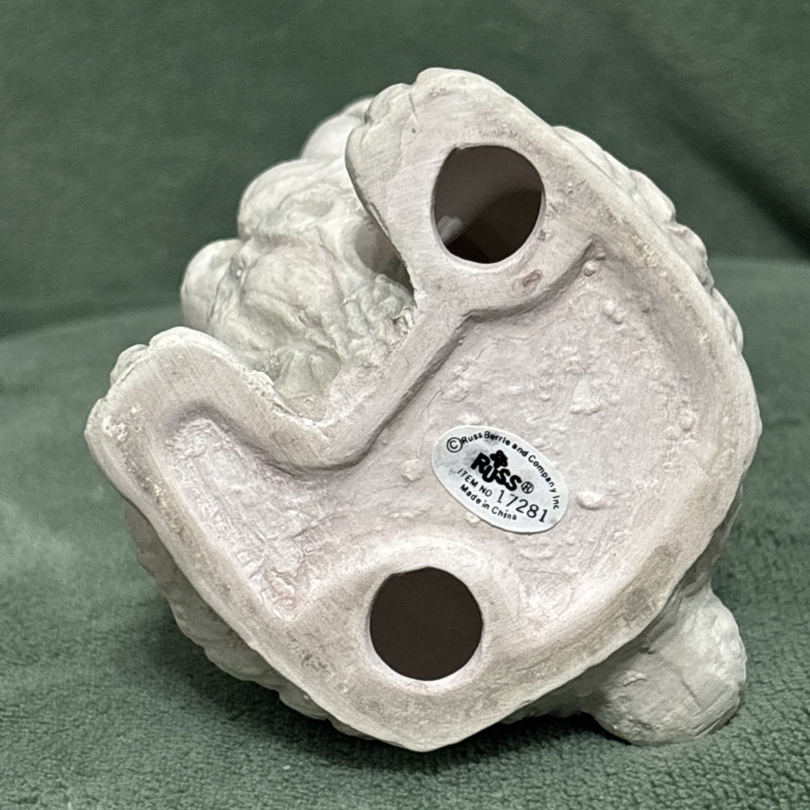 Russ Berrie & Co Nature’s Garden Standing Ceramic 7 In Bunny Figurine 17281