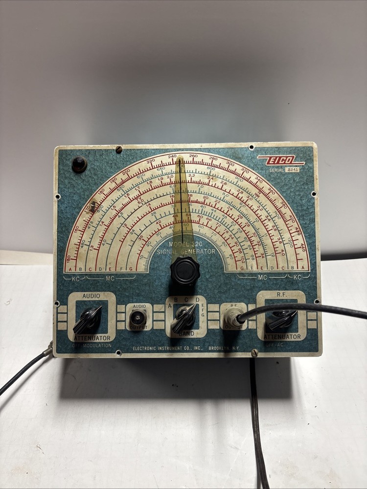 Vintage EICO Model 320 Sweep Signal Generator