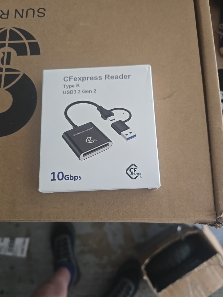 10Gbps CFexpress Type B Card Reader Writer USB3.2 Gen2 USB-C CFe Card8353
