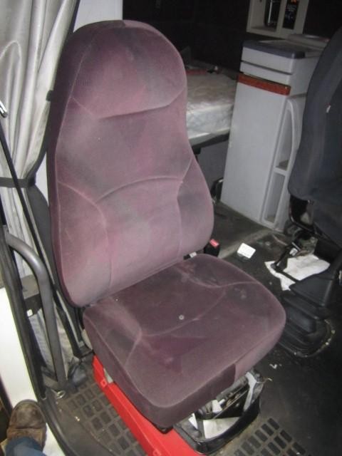 Replaces 2006 VOLVO VNL FRONT SEAT ,  MD