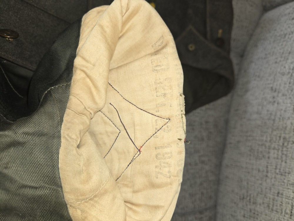 WW2 USMC COAT 2ND MARINE DIVISION