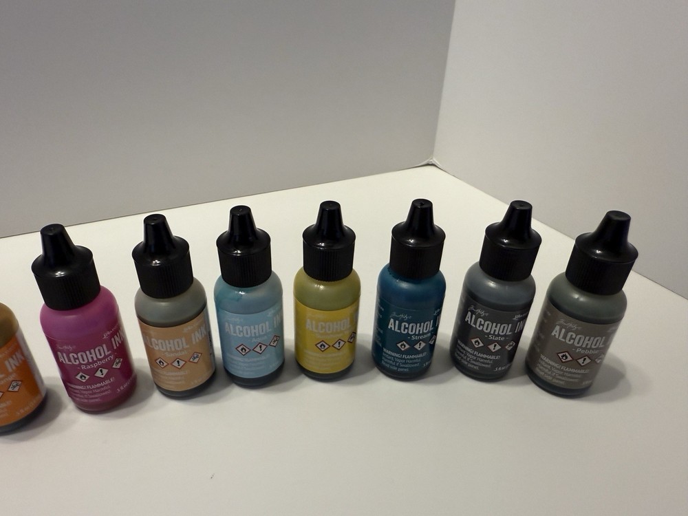 Tim Holtz Craft Alcohol Ink 20 Different Colors Plus Blending Solution Used