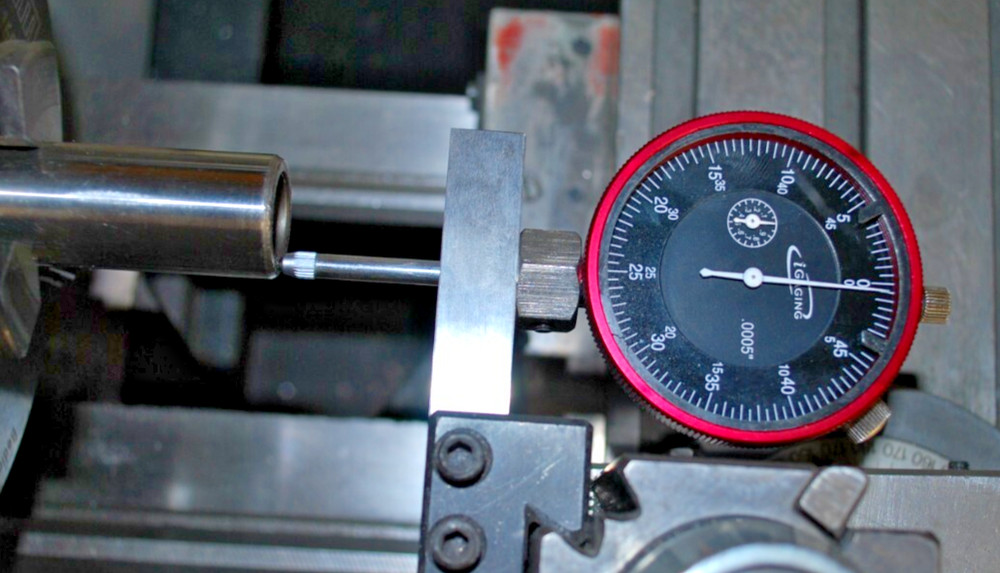 iGaging indicator for tool post mounting & easy lathe setup or checking runout