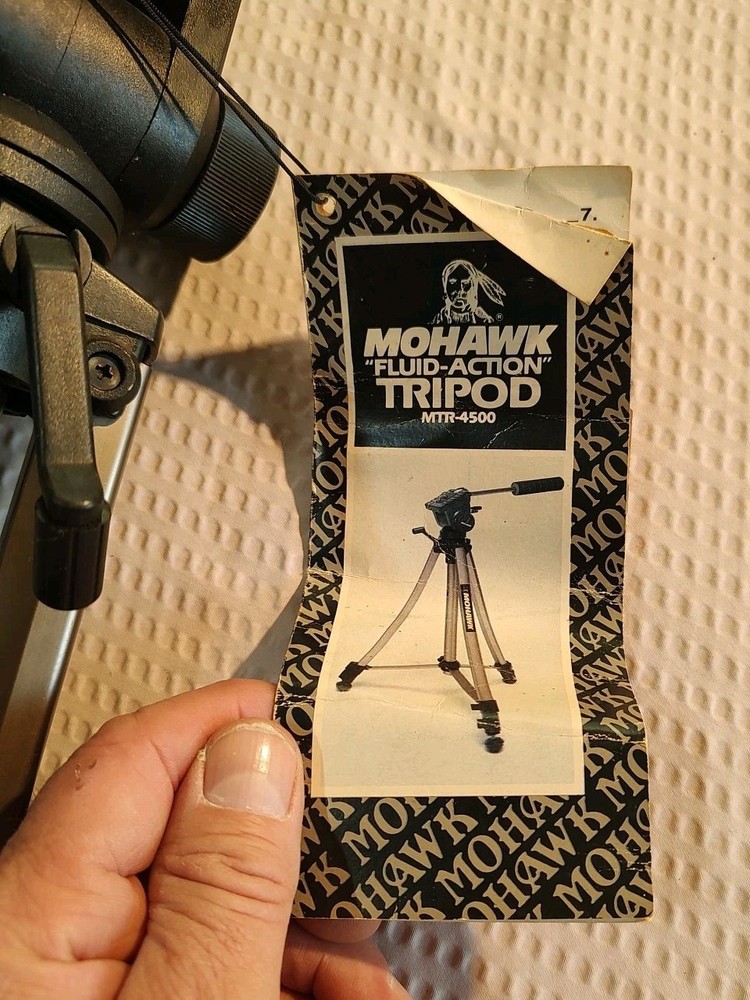 MOHAWK Fluid-Action Tripod Model MTR-4500 61" Open Box
