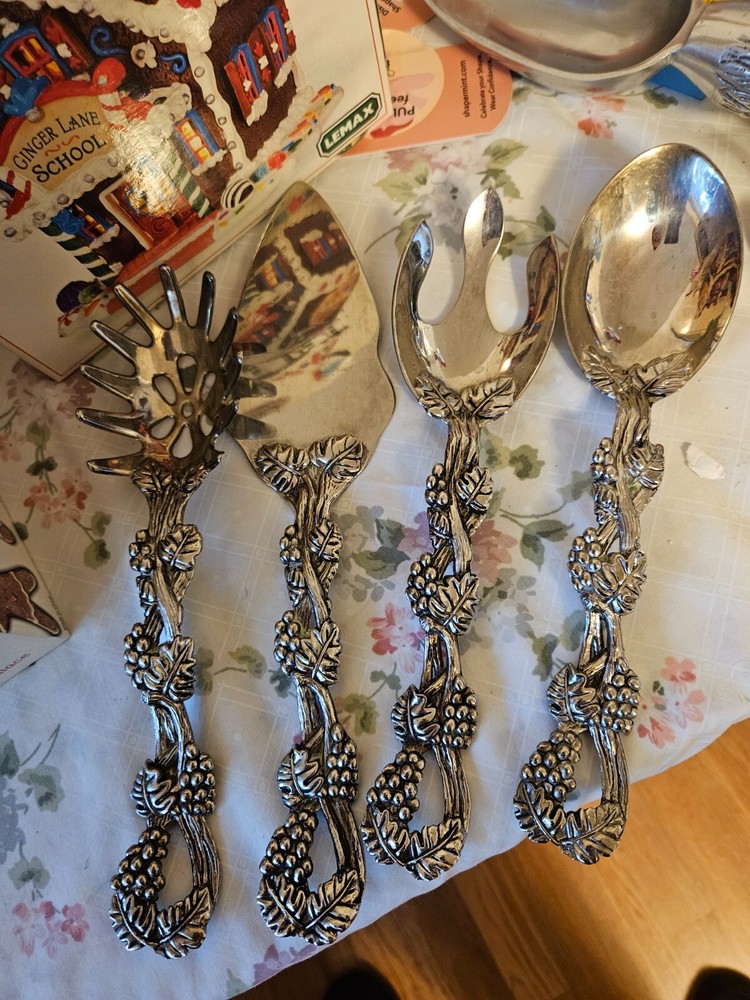 Godinger Silver Plated Grapevine Collection Cake/Pie/Dessert Server & Spoon Set