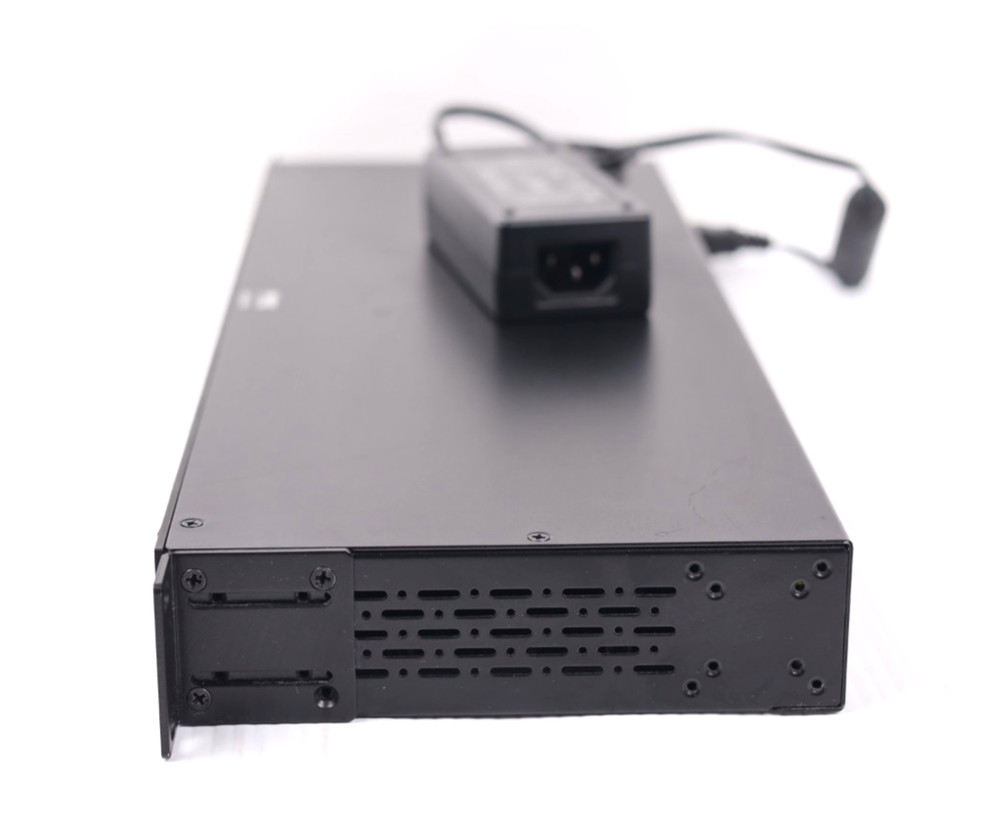 Binary B-520-MTRX-230-4x4 4x4 HDMI Matrix Switch r669
