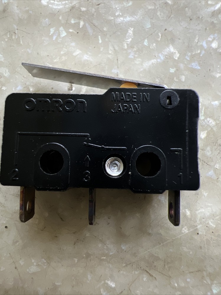 Omron Micro Switch SS-10GL MICRO SWITCH, HINGE LEVER, SPDT 10A (AC), 4A (DC)